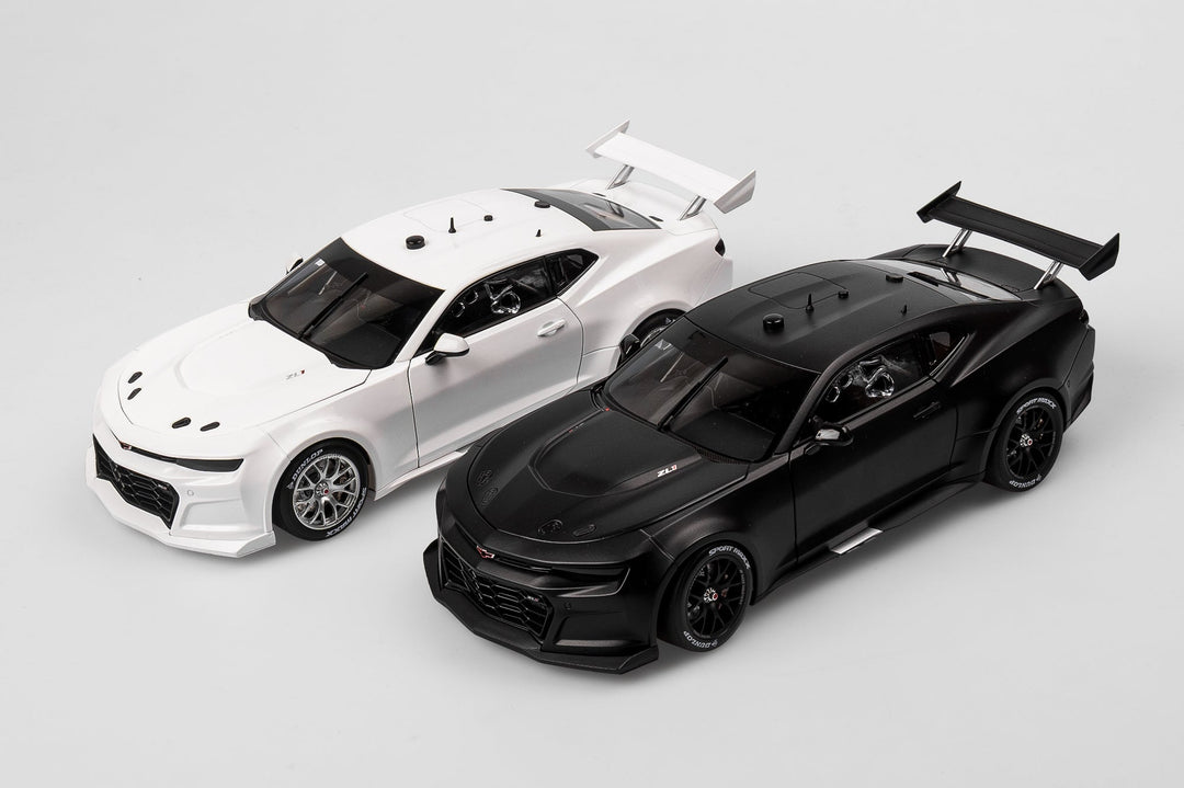 Customise OR Display! Two New Plain Body Gen3 Camaros Arrive In 1:18 Scale