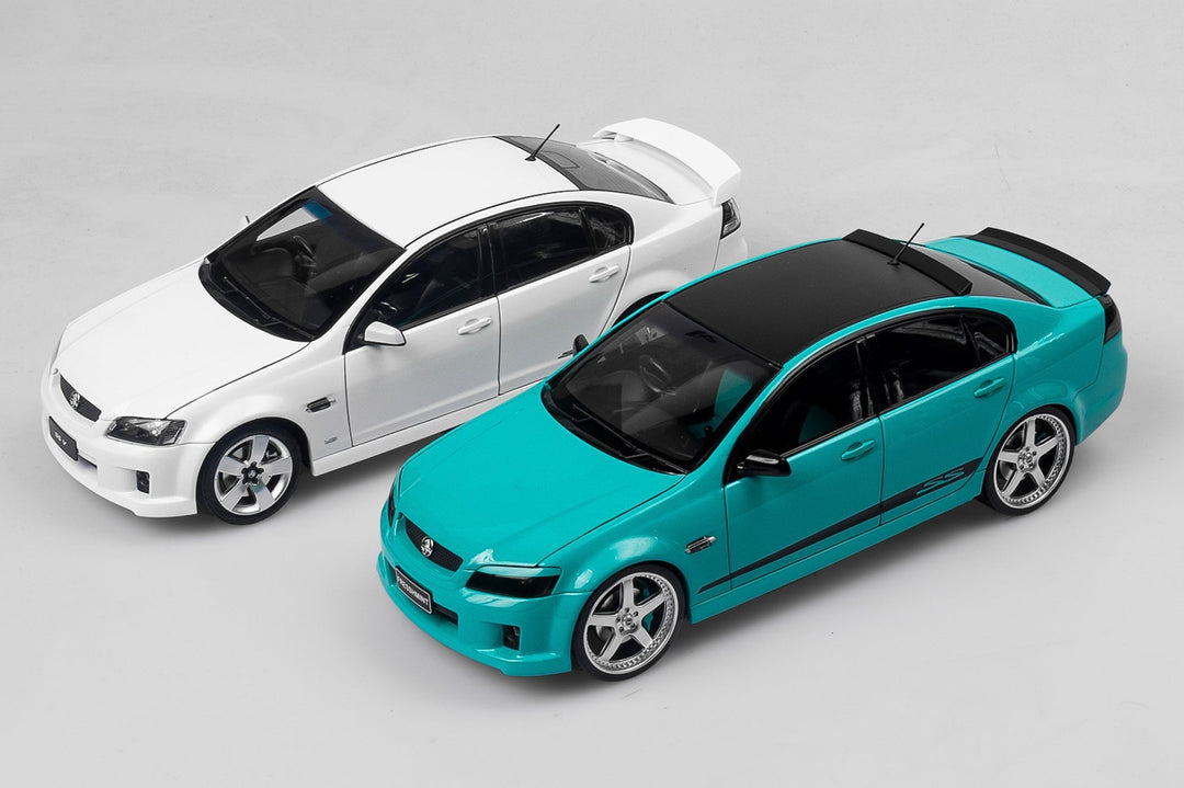 'Fresshmint' Street Custom + Heron White VE Commodores Land in 1:18 Scale!