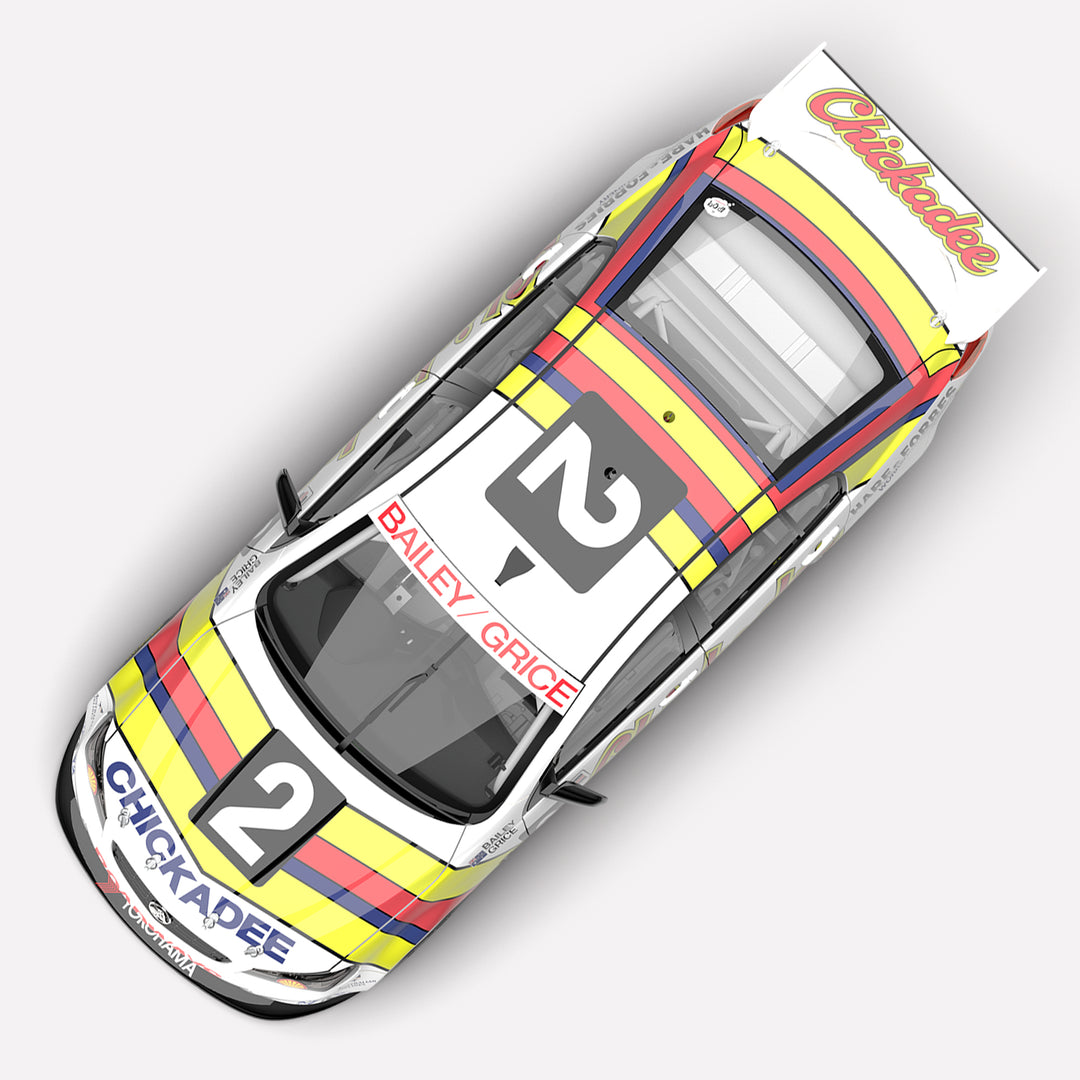 1:18 #2 Holden VF Commodore Supercar - Imagination Project Edition 9