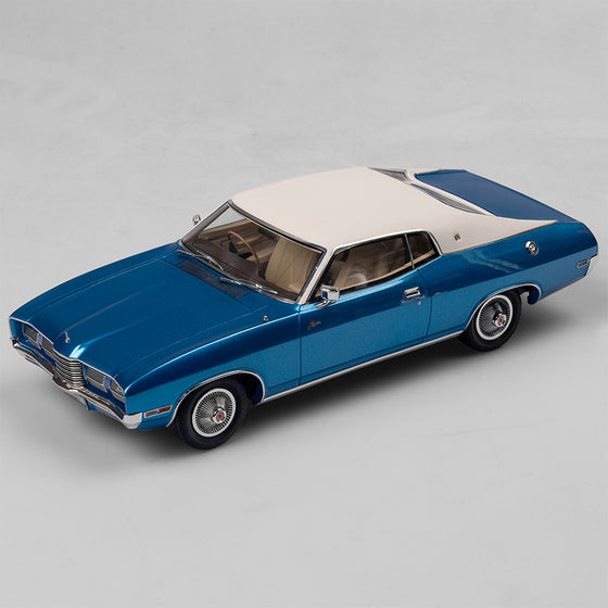 1:18 Ford P4 Landau - Cosmic Blue