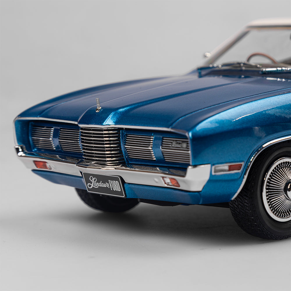1:18 Ford P4 Landau - Cosmic Blue