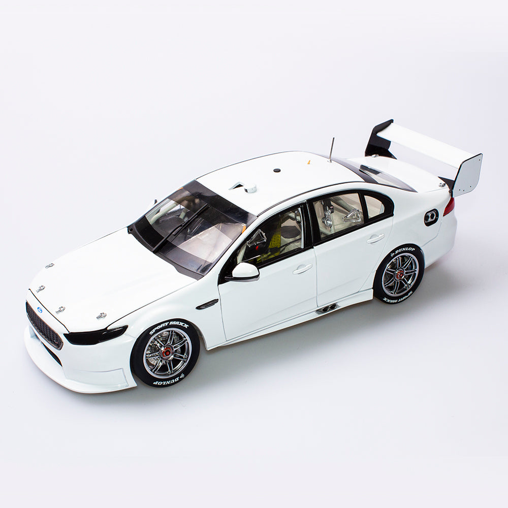 1:18 Ford FGX Falcon Supercar White Plain Body Edition