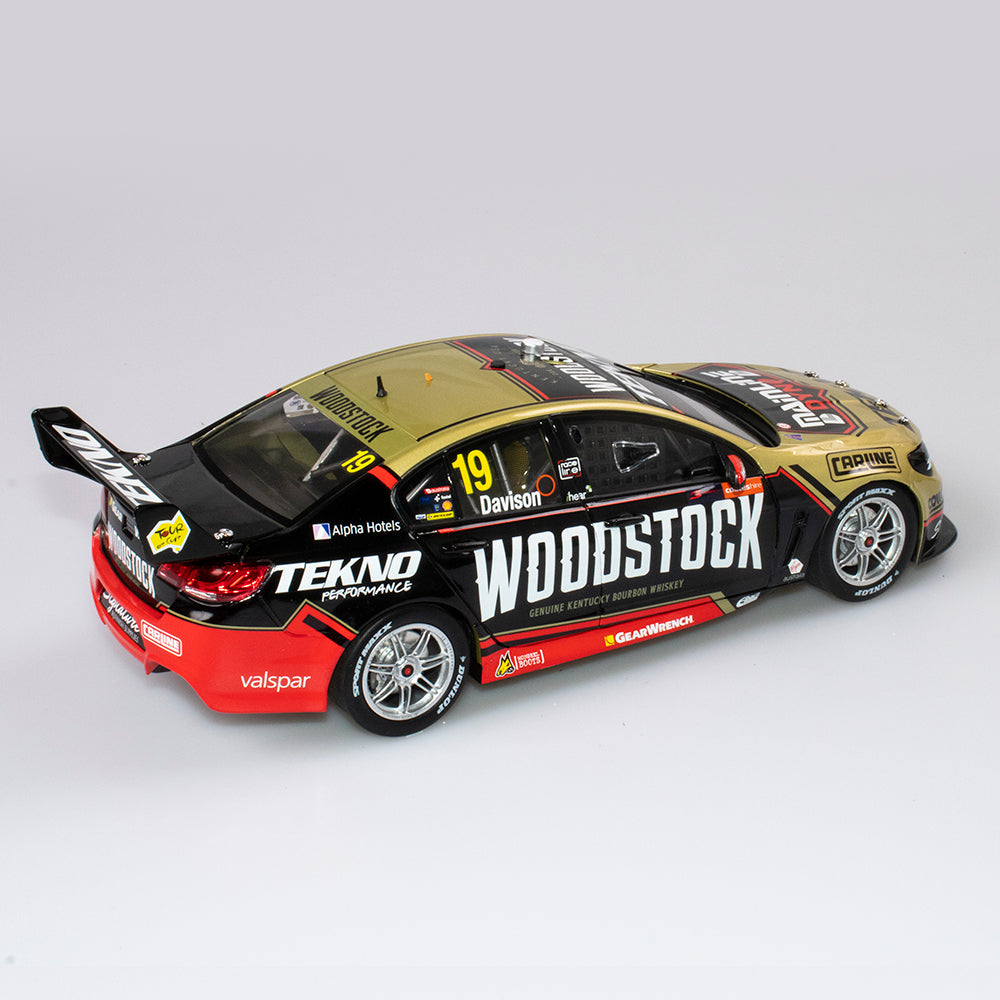 1:18 Tekno / Woodstock Racing #19 Holden VF Commodore Supercar 2017 VASC Season