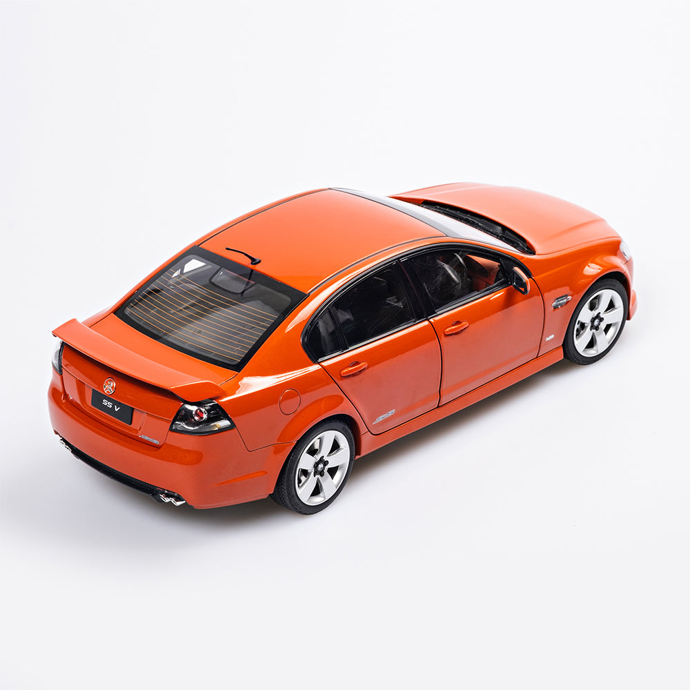 1:18 Holden VE Commodore SS V - Ignition Metallic