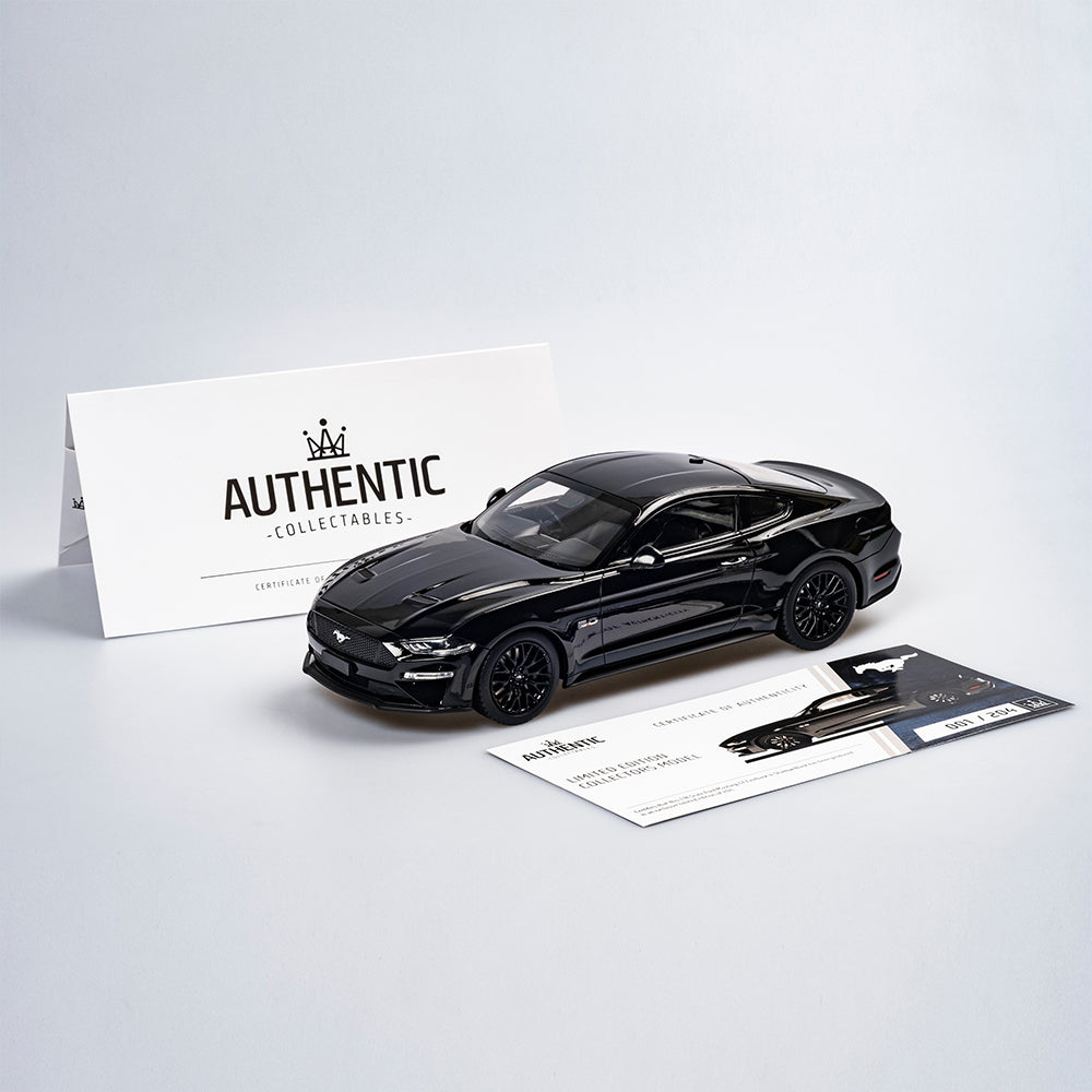 1:18 Ford Mustang GT Fastback - Shadow Black