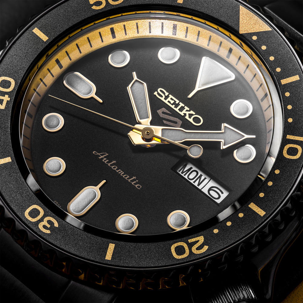 SEIKO 5 Supercars Limited Edition Timepiece